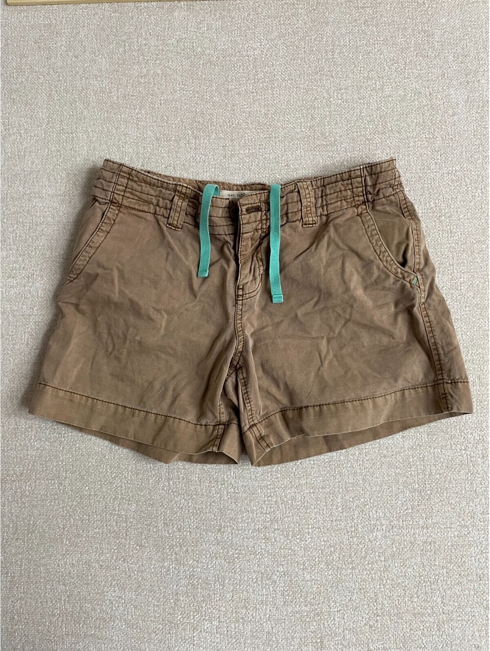 GAP Womens Size 6 Tan Brown Cotton Drawstring Shorts Utility Pocket Casual